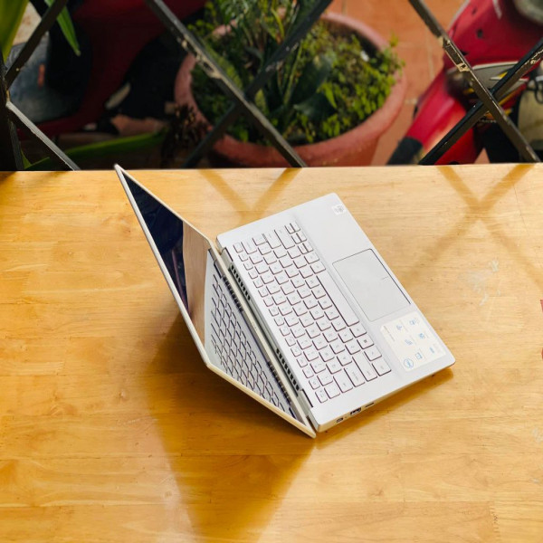 LAPTOP DELL INSPIRON 7490